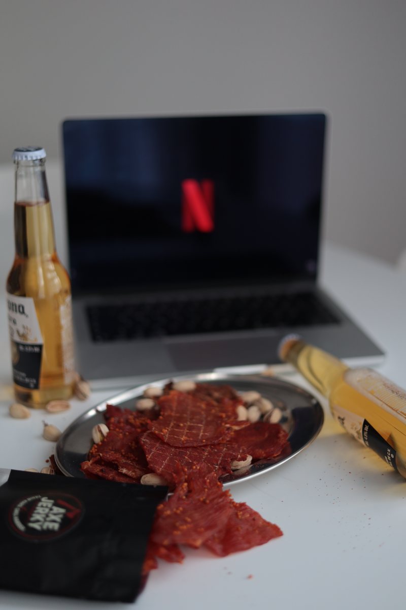 Курячі джерки AXE Jerky як закуска до пива